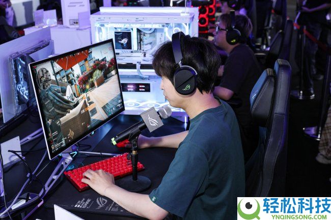 ROG复刻主板及首款ROG内存冷艳ROG DAY 2026