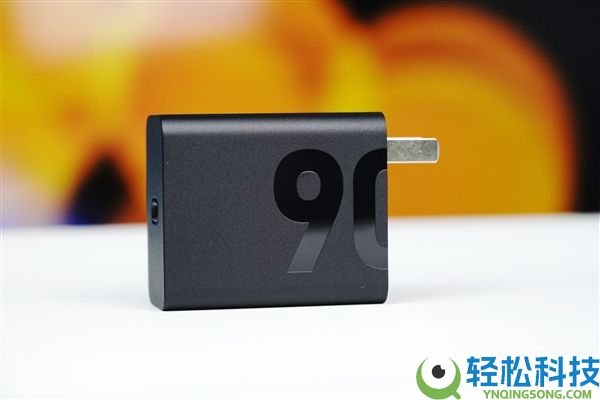 随时随地畅玩3A大作,联想解救者手机Y70新一代图赏