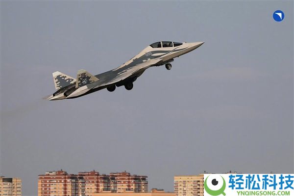 串联双座前低后高 全球第二款双座五代机苏-57D成功首飞