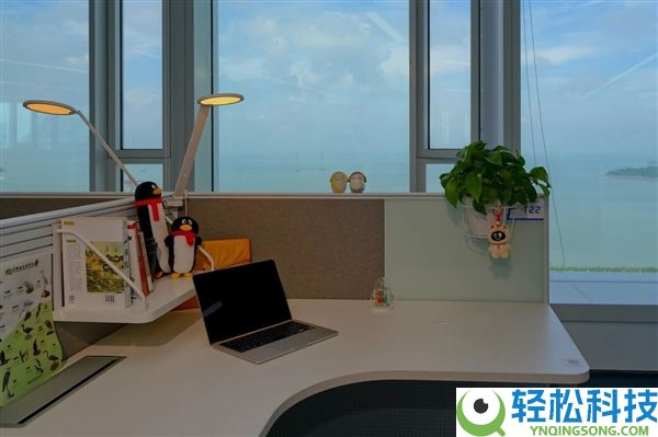 腾讯新总部企鹅岛建成30%:主动驾驶小巴接驳 机械人上岗巡查