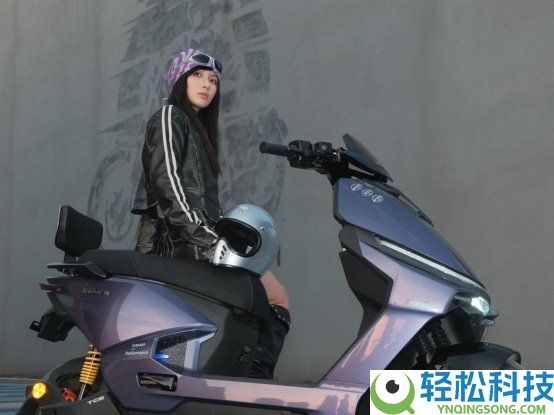 售价4299元起,绿源战神S86高机能电摩正式发布