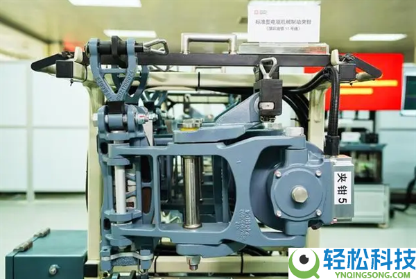 全球首列,新型制动系统让地铁停靠更丝滑:制动呼应时候缩短约33%