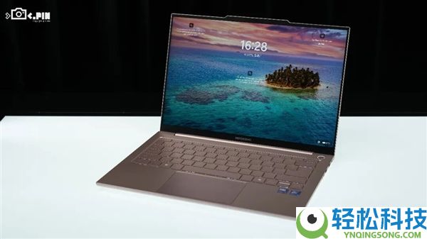 MacBook Neo卖爆后 Windows条记本终究坐不住了,