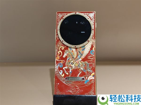 追觅首款旗舰手机表态：外型豪华 黄金版价钱超10万元