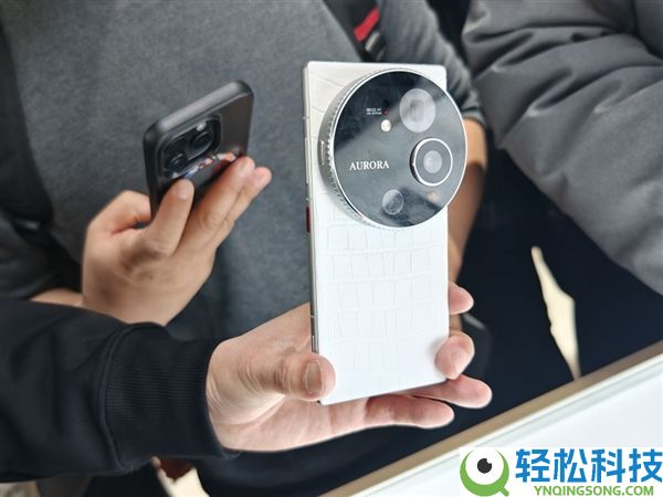 追觅首款旗舰手机表态：外型豪华 黄金版价钱超10万元