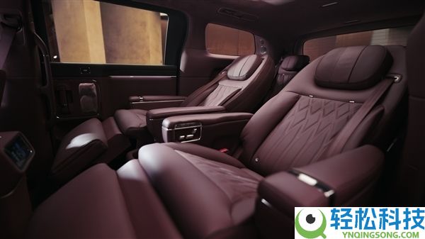 鸿蒙智行首款MPV 智界V9更多信息暴光：配双腔空悬、后轮转向