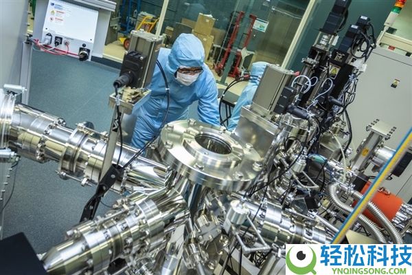 全球开创,量子电池原型降生：可完成飞秒充电、纳秒储能