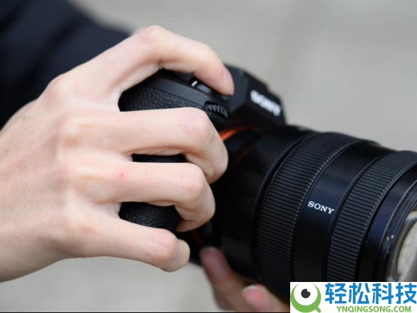 佳能 R6M3 与索尼 A7M5 实测对照 聚焦三大中心维度