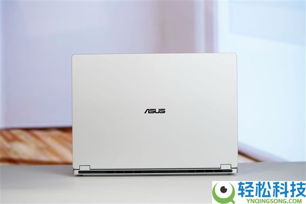锐龙AI 9 H 465加持,华硕无畏Pro 16 2026款图赏