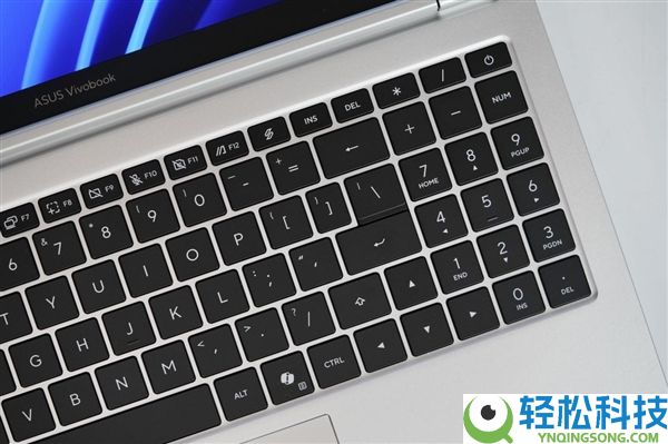 锐龙AI 9 H 465加持,华硕无畏Pro 16 2026款图赏