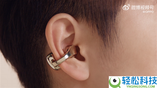 孙颖莎代言,OPPO Enco Clip2耳夹耳机外观首秀 超闪小金环