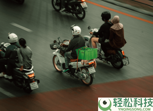 小牛电动发布灵犀AIOS,两轮车开启智能化新赛道,骑行体验再晋级