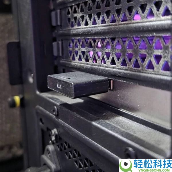 闲置Xbox扩展卡别扔,花115元买个转接器 秒变PC高速硬盘