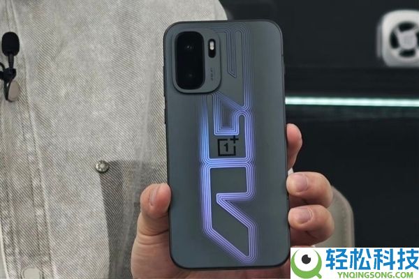 一加Ace 6至尊版来了 李杰：史诗级大晋级 Ace家族的顶配王者