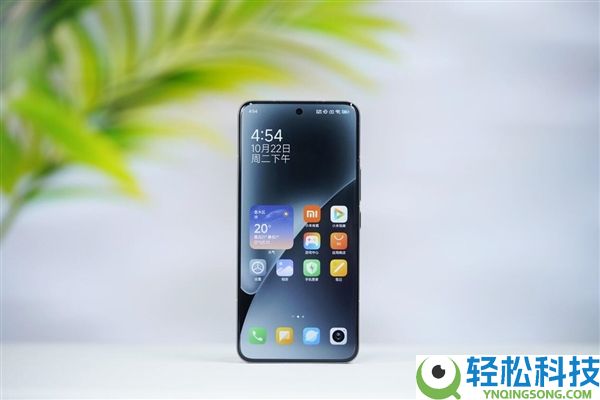 小米18 Pro屏幕史诗级增强：极窄四等边+定制基材 史上最强小屏旗舰来了