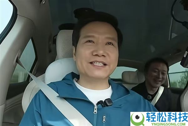 雷军直播重申本人身高181cm：再说矮要去买增高鞋了