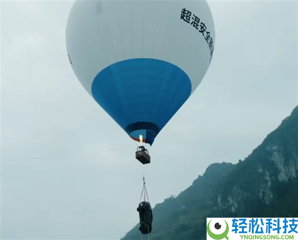 太硬核,沃尔沃XC70 35米地面自在落体：车门竟还能轻松翻开