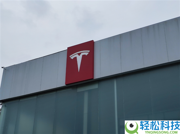 完全作废方向盘,报导称特斯拉启动无方向盘Cybercab量产：首批14台已布置