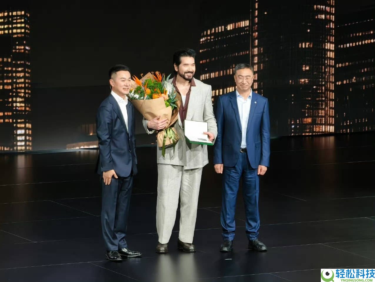 零跑D19科技奢华退场,重塑30万内全尺寸SUV价值新标杆