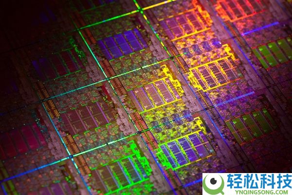 CPU重回C位 Intel好起来了,装备定单暴增50%+ 岁尾冲刺大客户