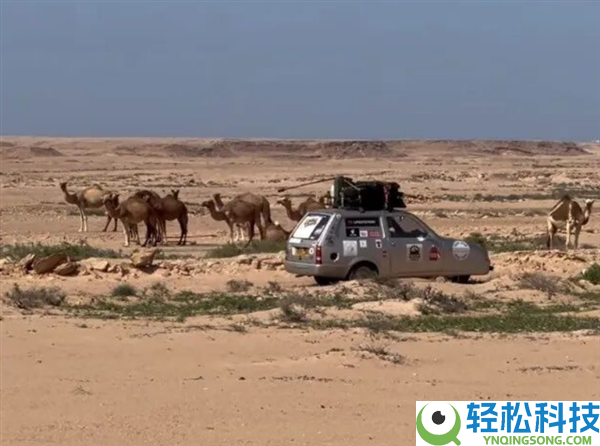 没空调一路修车还差点被空袭送走 两男人开三蹦子成功穿越非洲,