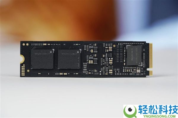 狂飙12000MB/s,长江存储致态TiPlus9100 2TB SSD图赏