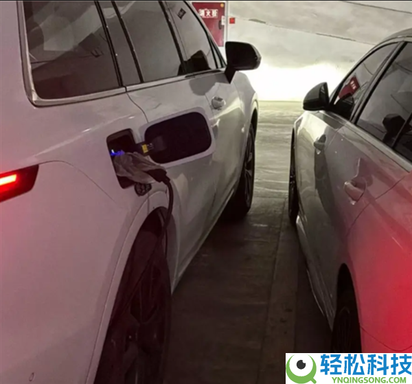 泊车太难了,车企内卷造大车:车位却在一直缩水 车主有苦说不出
