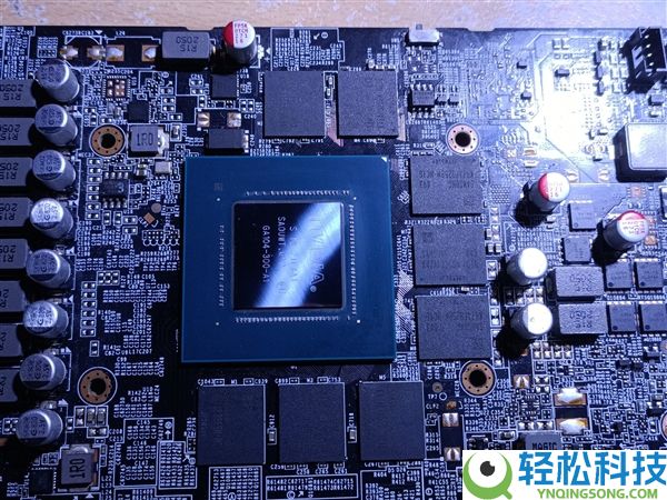 拆下RX 6900 XT显存 ：硬核玩家将RTX 3070魔改16GB,还加了物理开关