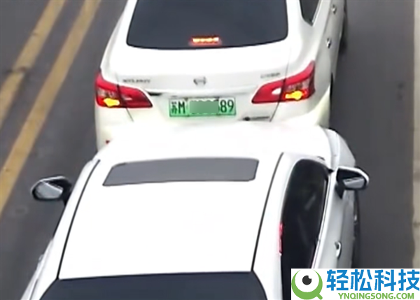 后车失控 女车主用本人车死死顶住,东风日产赠车主一辆N6新车