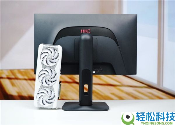 背板能当镜子,影驰RTX 5070星曜LUNA OC图赏