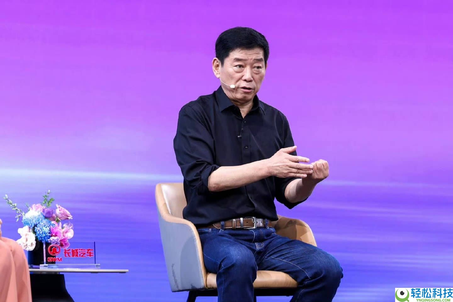 长城魏牌V9X上市：6年磨一剑,AI奢华六座旗舰开启多元出行新篇