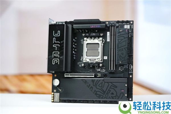 轻松打造千帧电竞主机 七彩虹iGame B850M Ultra-OC V14主板图赏