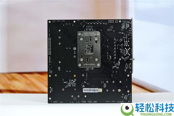 轻松打造千帧电竞主机 七彩虹iGame B850M Ultra-OC V14主板图赏