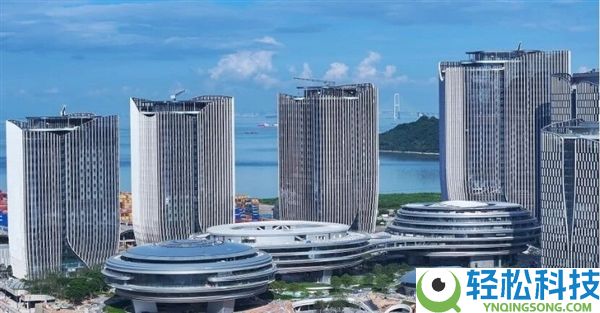 腾讯新总部企鹅岛建成30%：主动驾驶小巴接驳 机械人上岗巡查