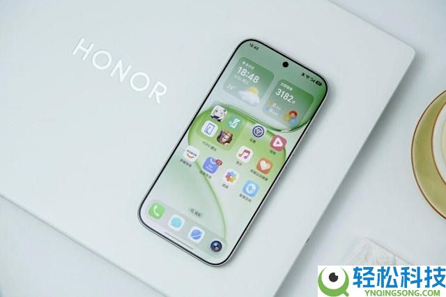 光荣600和opporeno16买哪个划算 对照之下它更值得入手