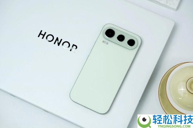光荣600和opporeno16买哪个划算 对照之下它更值得入手