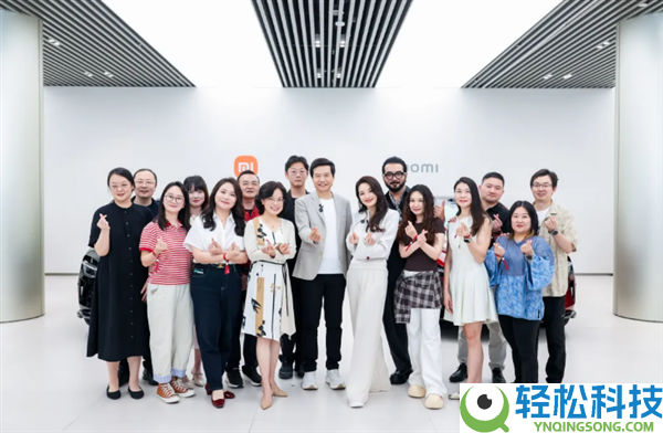 YU7 GT首批交付6位车主画像暴光  雷军：女性占比超1/3 苹果用户过半